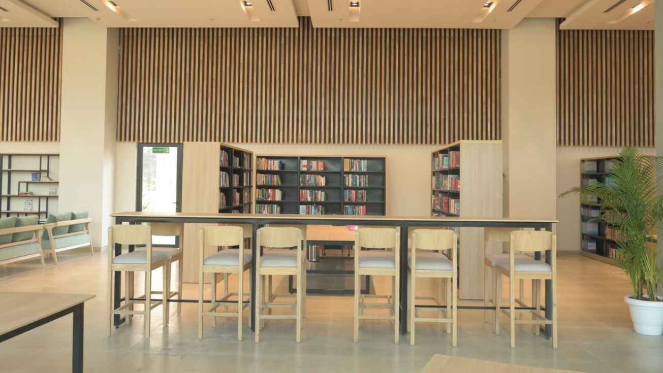 Library_07